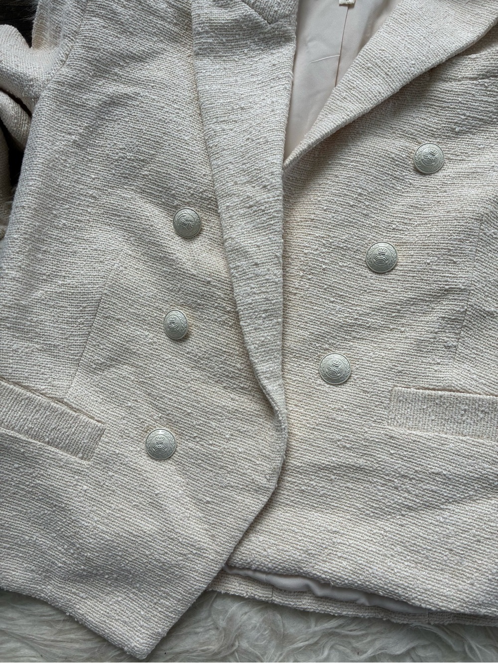 🌺HP🌺Retails $596 Lagence Brooke Double breasted crop blazer in ecru in size 4 🌺 - Picture 8 of 10